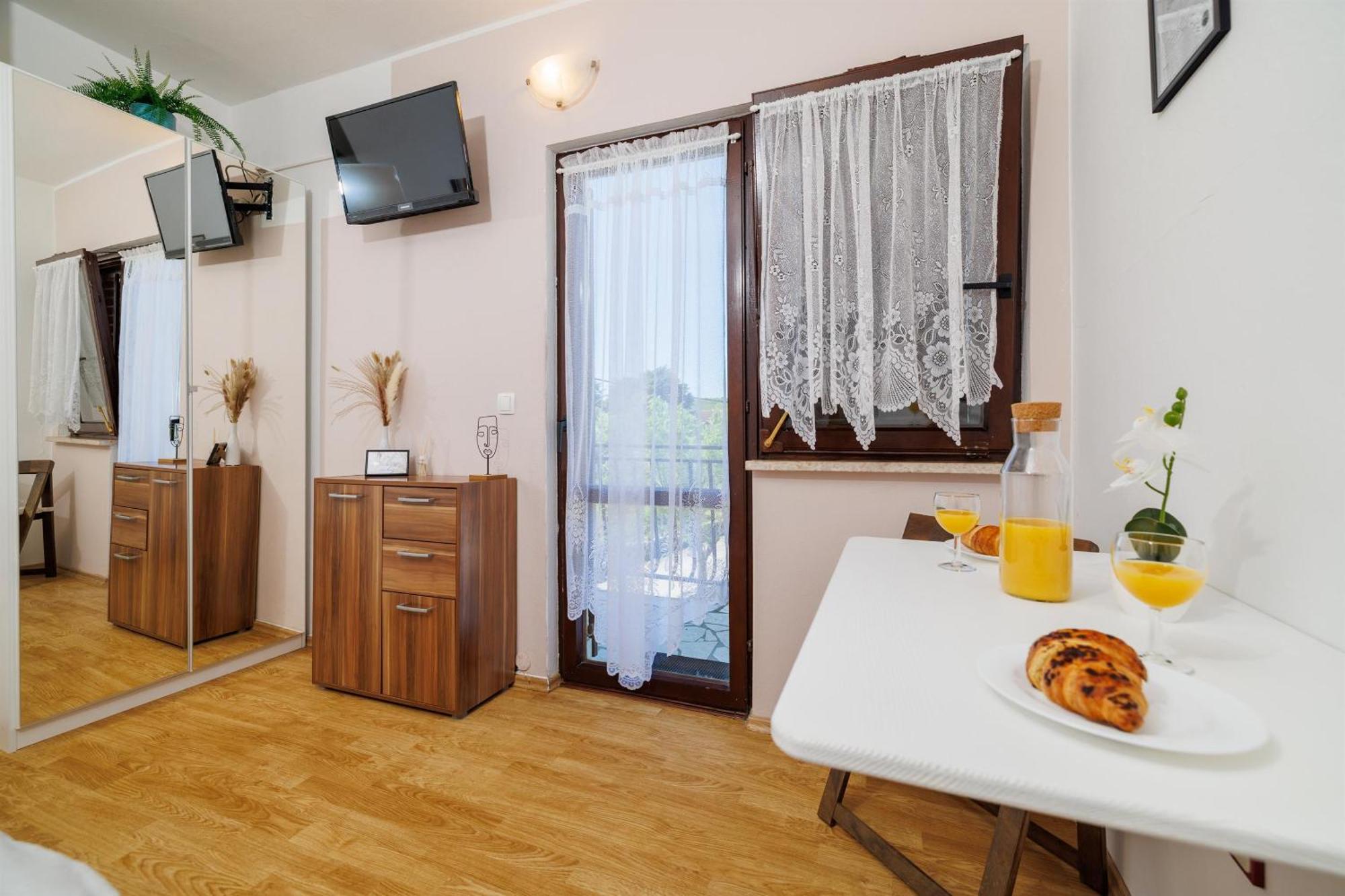 Poljice Apartment Petar מראה חיצוני תמונה