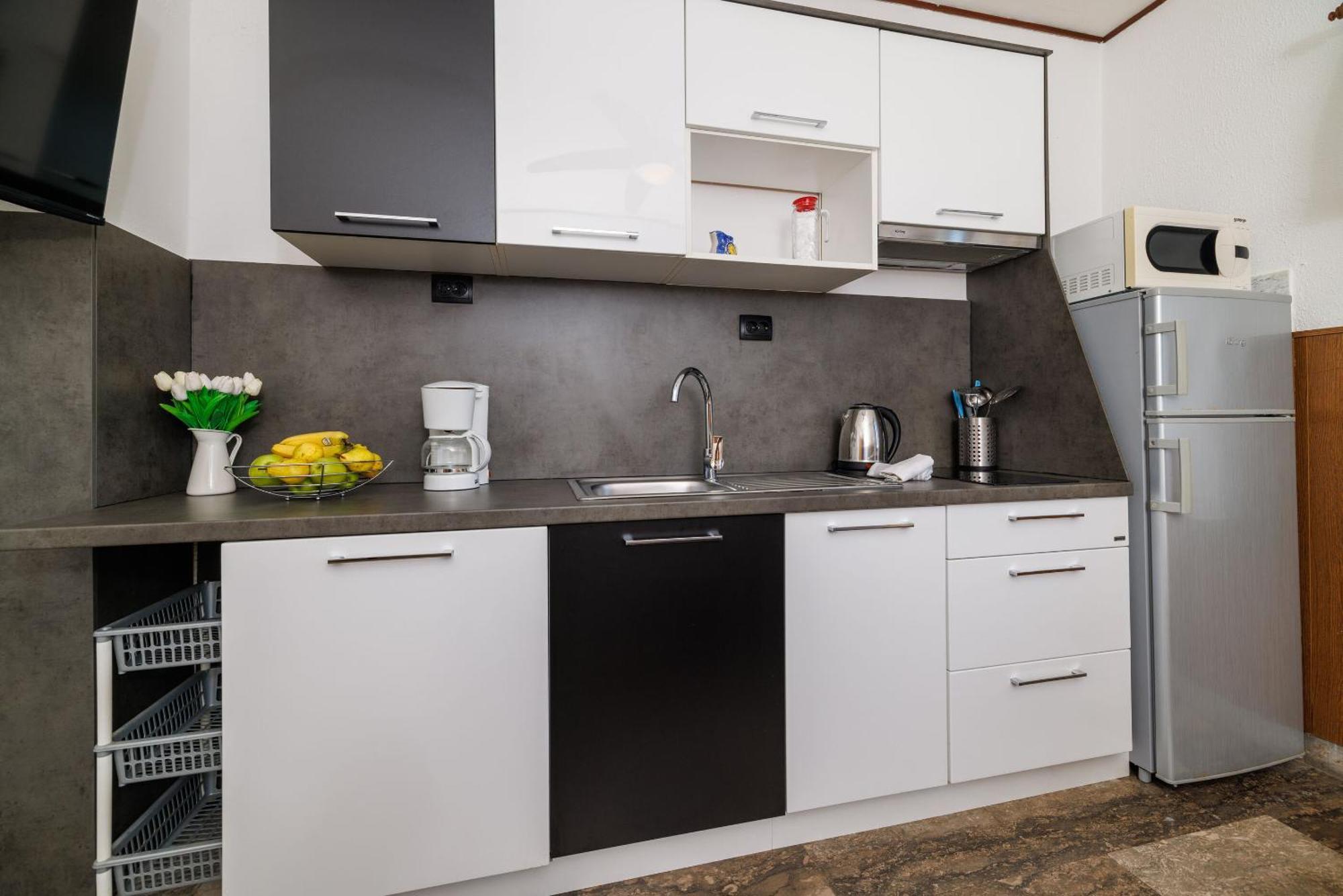 Poljice Apartment Petar מראה חיצוני תמונה